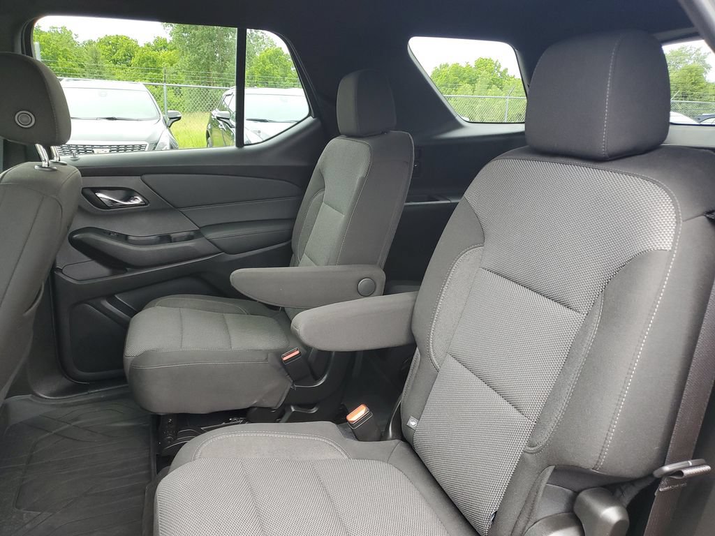 Certified 2023 Chevrolet Traverse LT FWD image 28