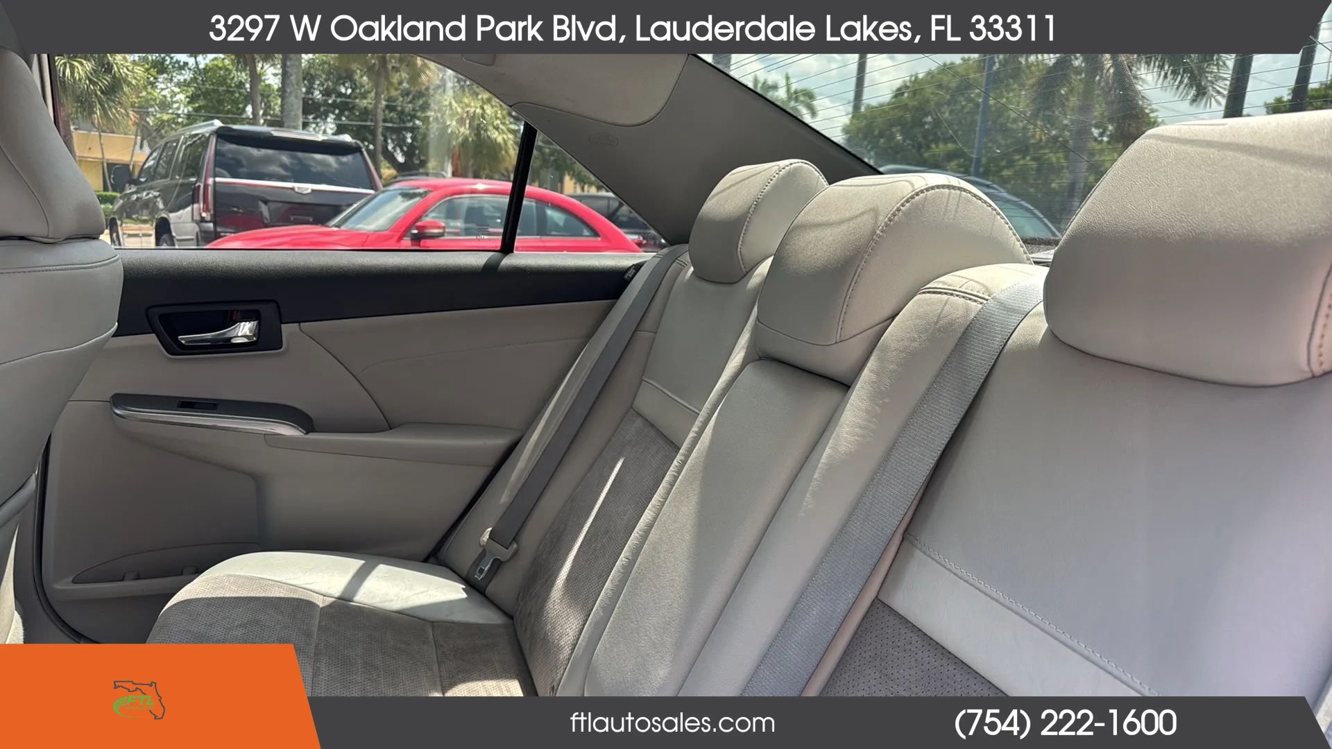 Used 2013 Toyota Camry XLE w/ Leather Pkg FWD image 32