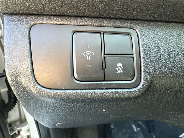 Used 2019 Hyundai Accent SE image 28