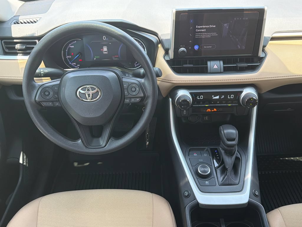 Used 2024 Toyota RAV4 LE AWD/4WD image 24