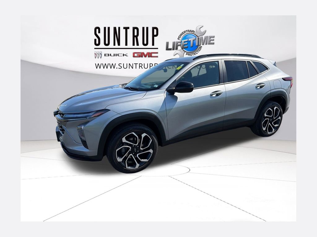 Used 2025 Chevrolet Trax RS w/ Driver Confidence Package FWD image 1