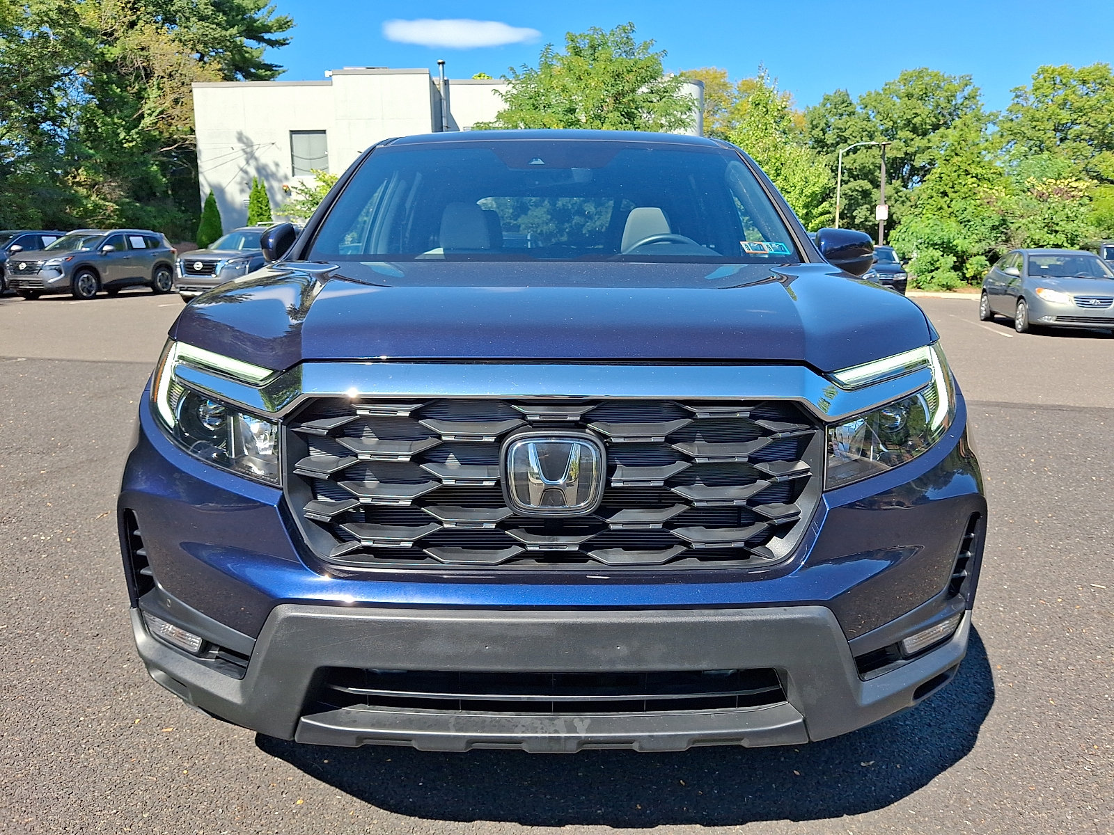 Used 2023 Honda Passport EX-L image 2