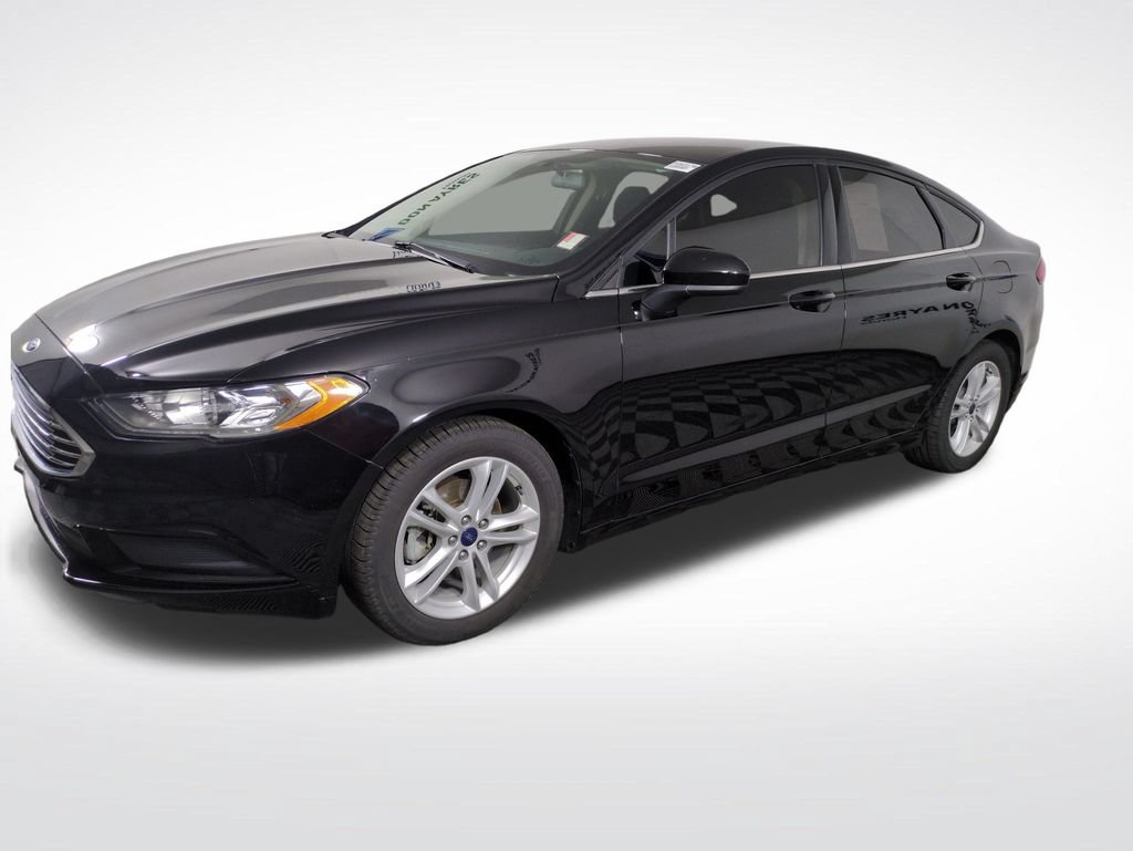 Used 2018 Ford Fusion SE w/ Fusion SE Technology Package FWD image 1
