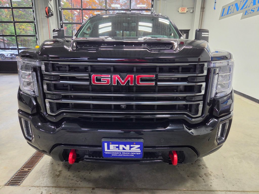 Used 2023 GMC Sierra 2500 AT4 w/ AT4 Premium Plus Package AWD/4WD image 3