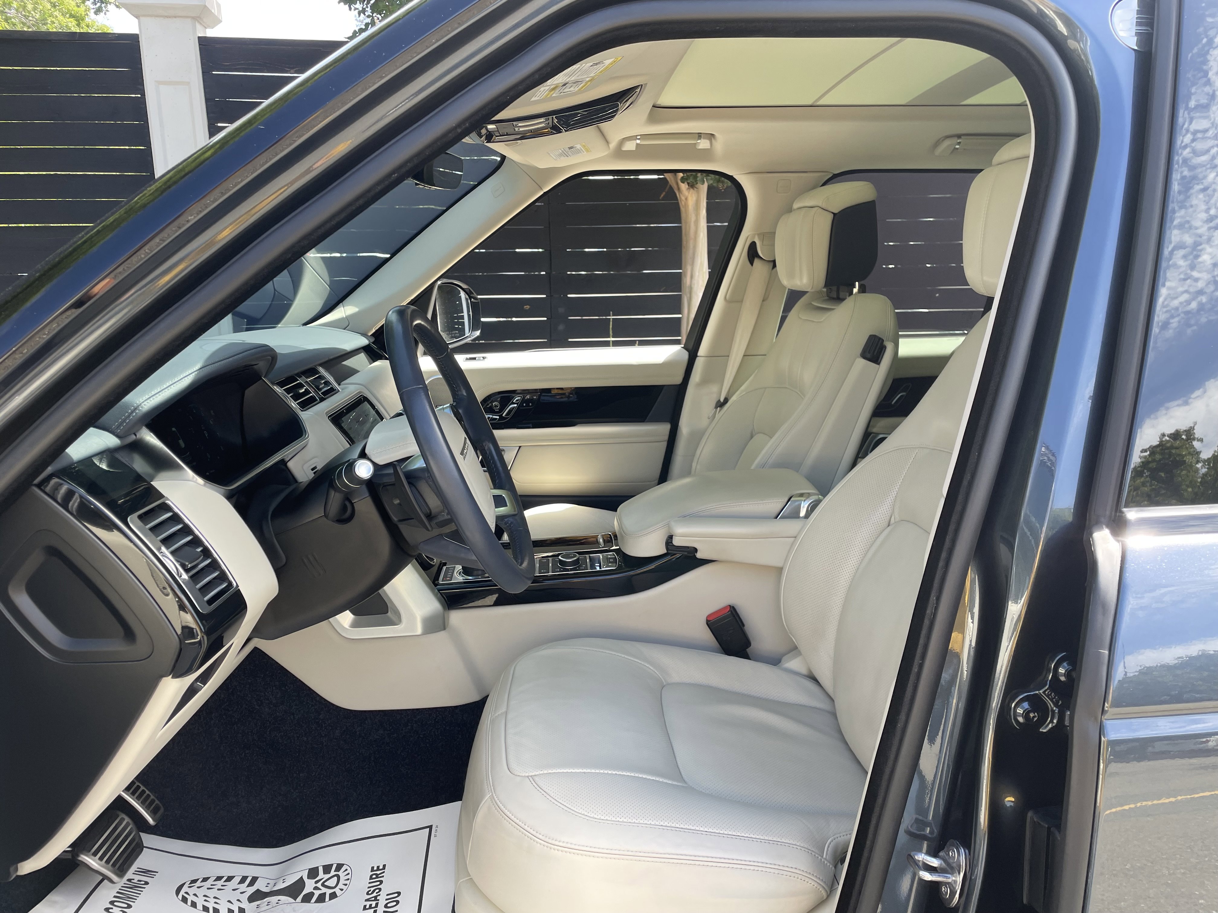 Used 2022 Land Rover Range Rover Westminster Edition AWD/4WD image 9