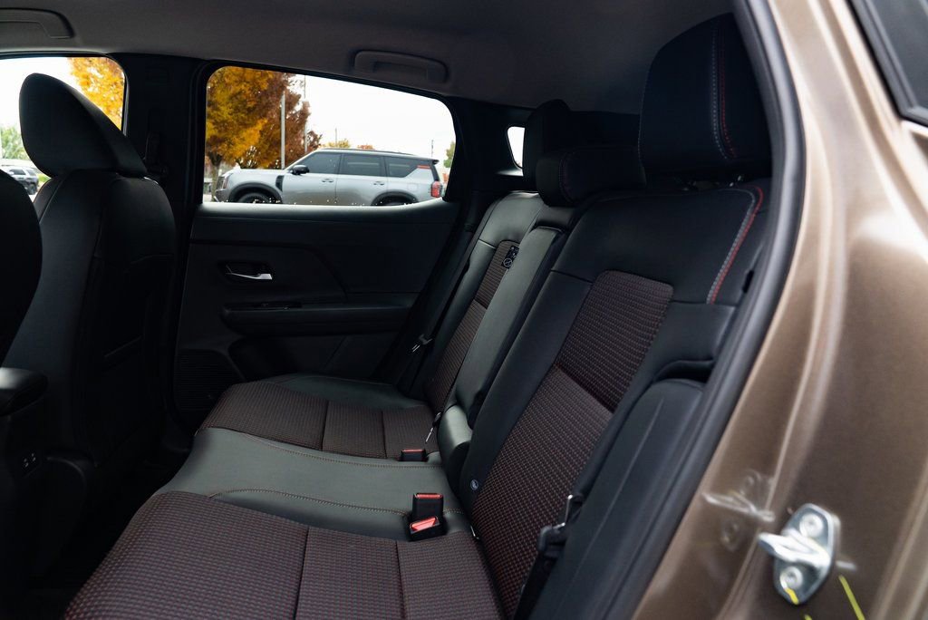 New 2026 Nissan Kicks SR image 20