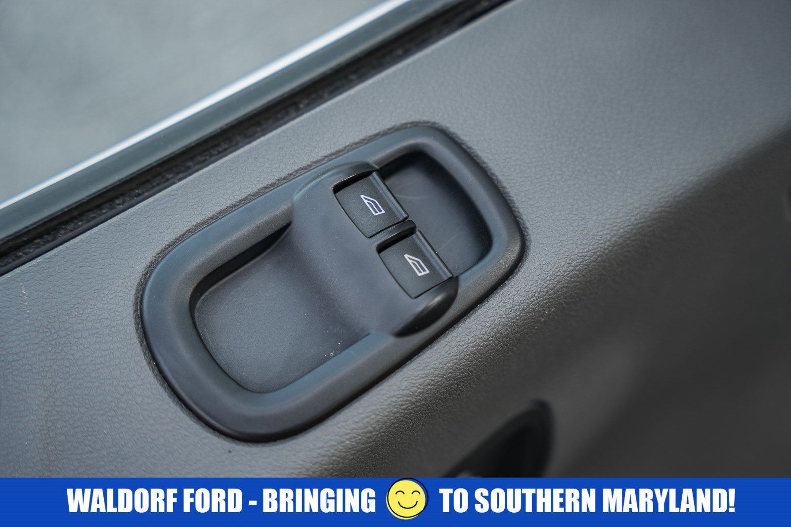 Certified 2023 Ford Transit 250 Low Roof w/ Exterior Upgrade Package image 40