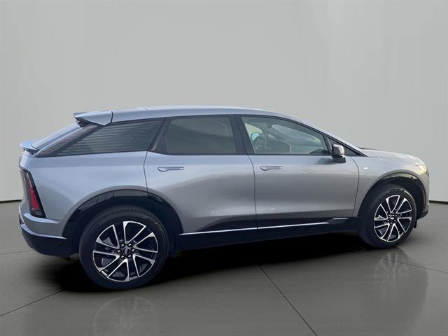 Certified 2025 Cadillac Optiq Sport 2 w/ LPO, Floor Liner Package image 6