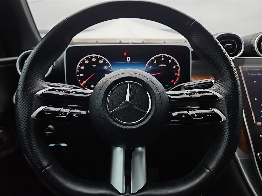 Used 2024 Mercedes-Benz GLC 300 4MATIC image 30