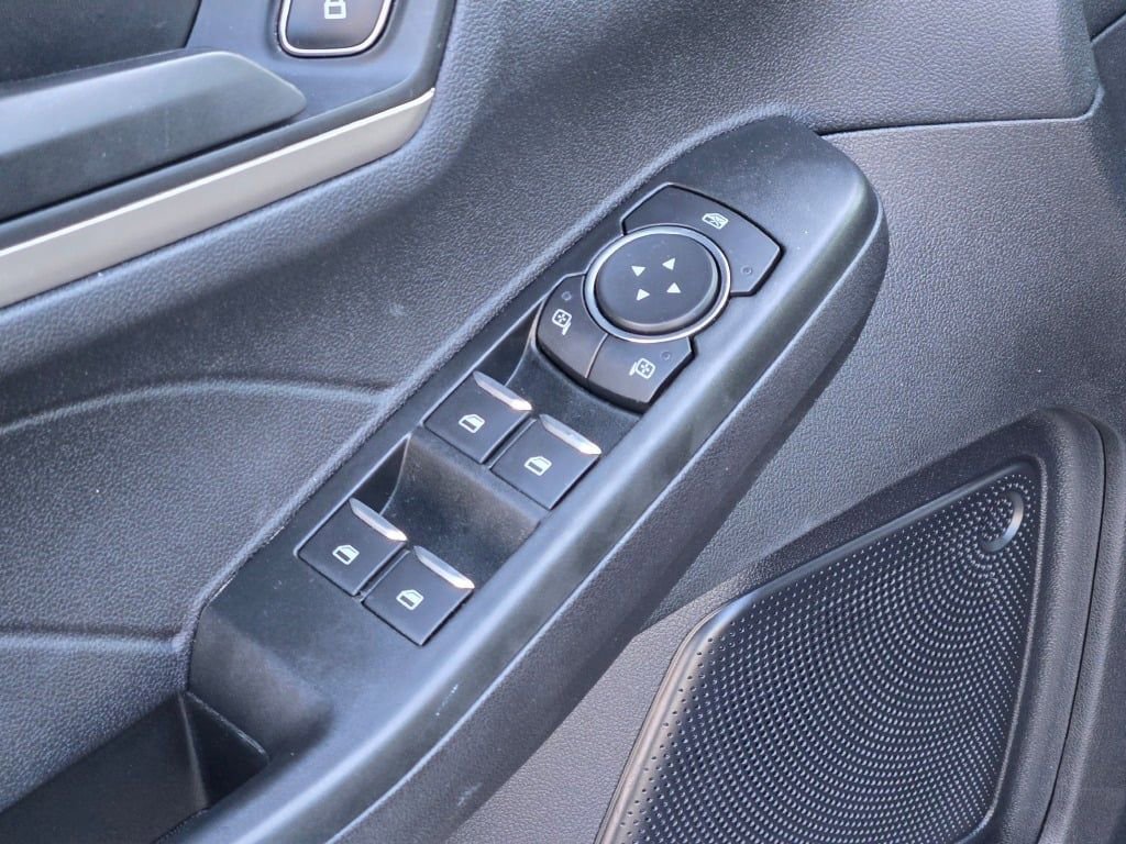 Used 2022 Ford Escape SE w/ Convenience Package image 18