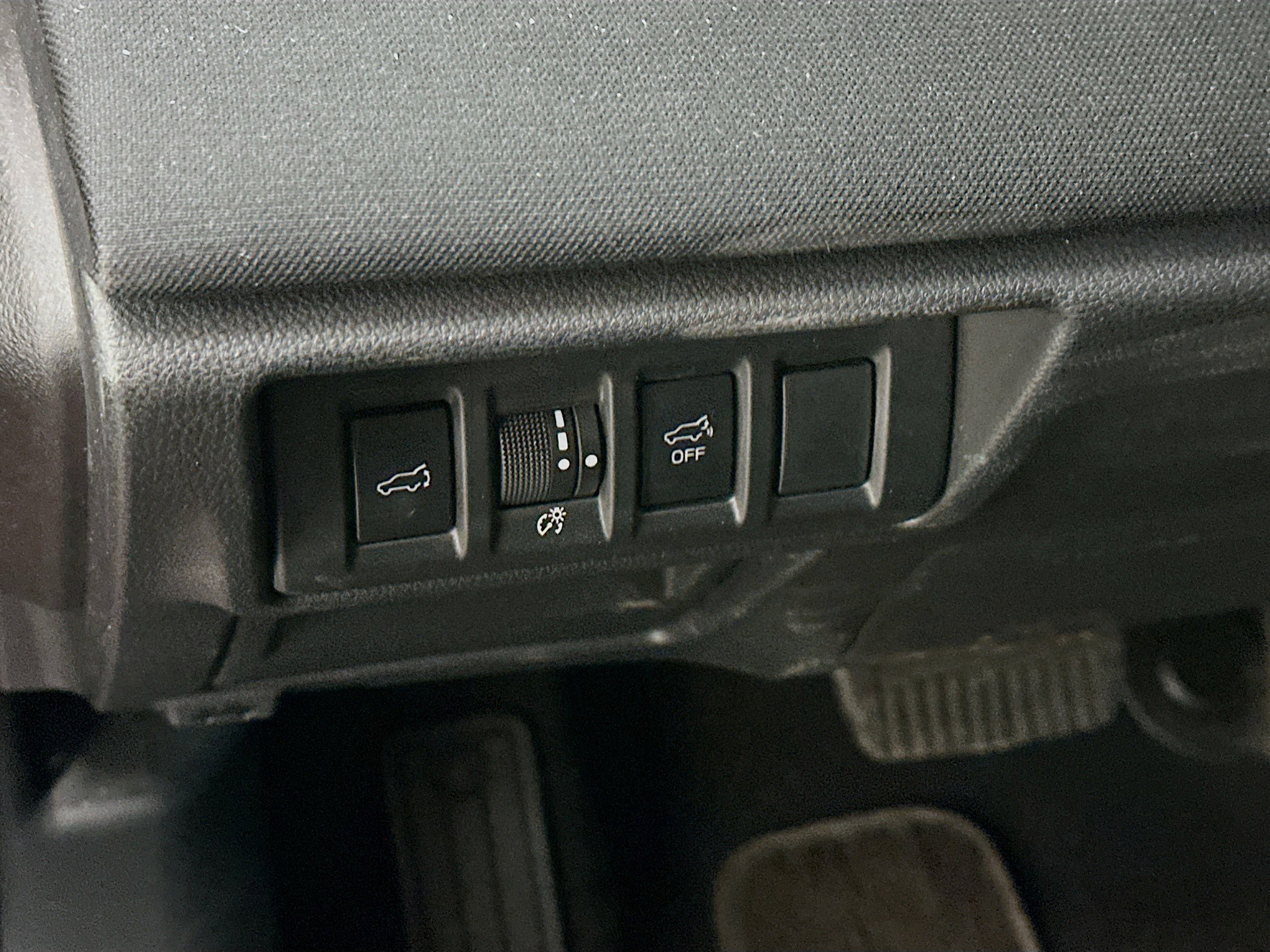 Used 2025 Subaru Outback Premium image 17