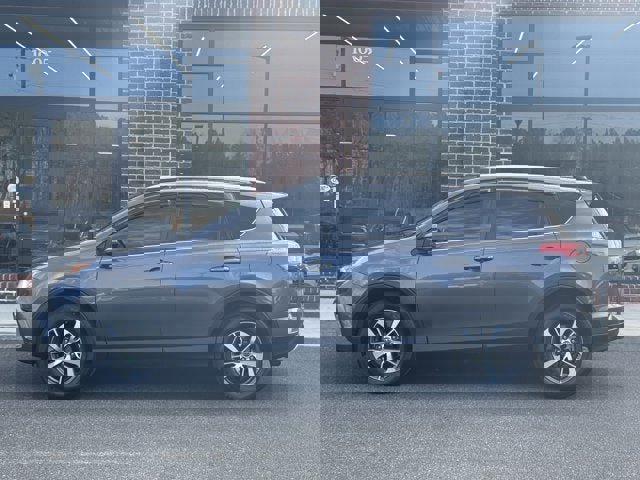 Used 2017 Toyota RAV4 XLE image 3