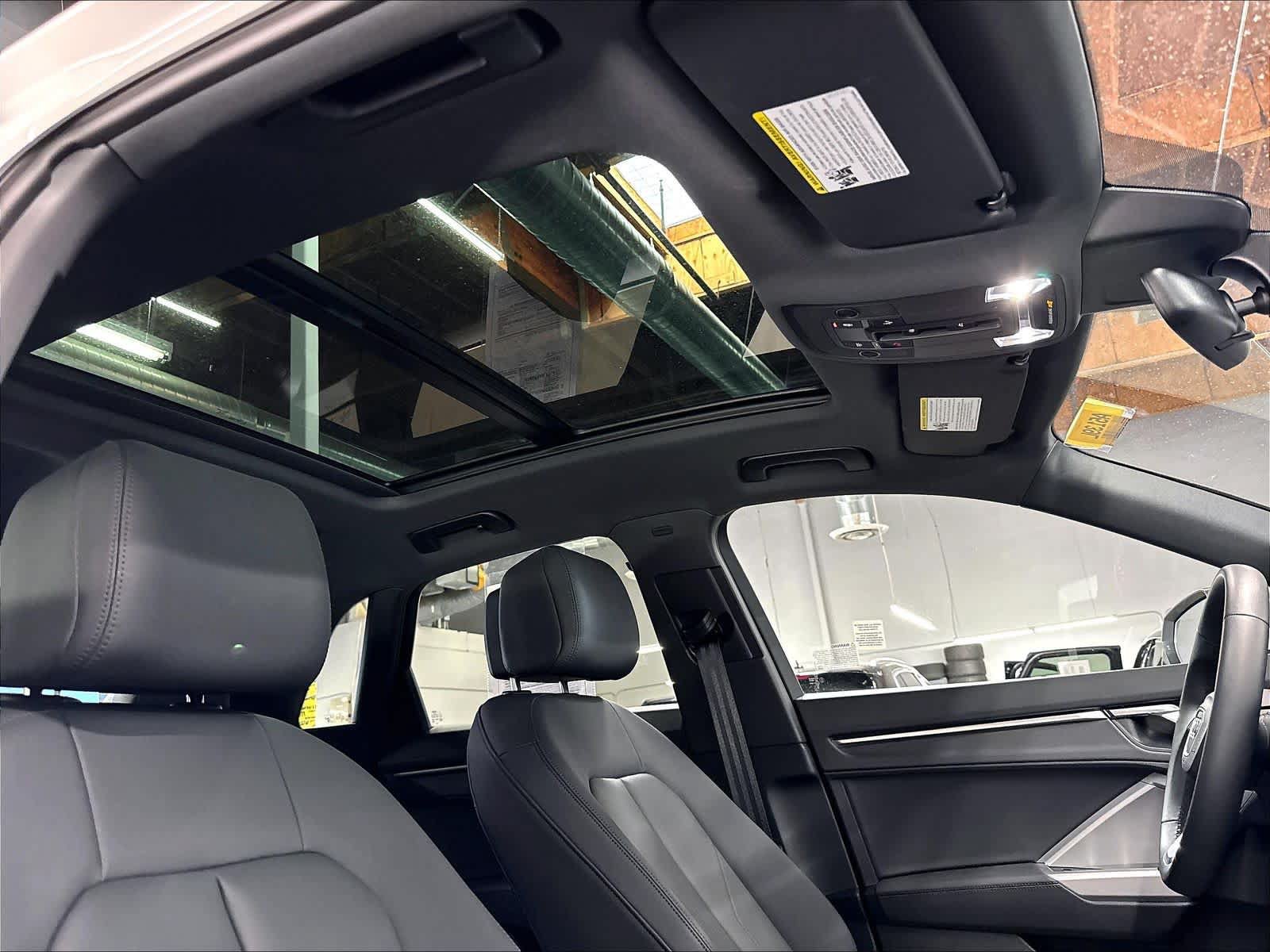 Certified 2025 Audi Q3 2.0T Premium AWD/4WD image 23