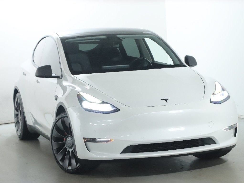 Used 2022 Tesla Model Y Performance AWD/4WD image 2