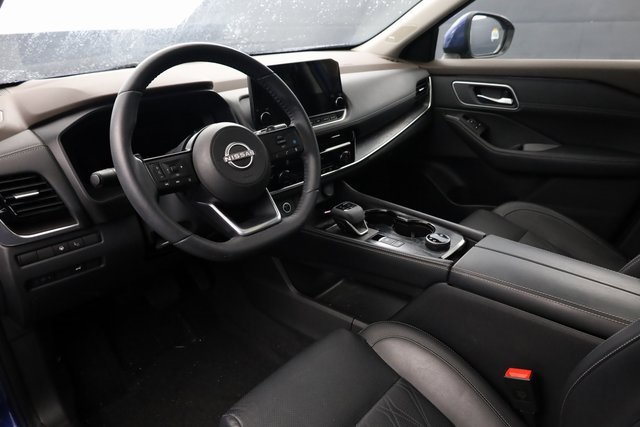 Used 2023 Nissan Rogue Platinum w/ Platinum Premium Package image 10