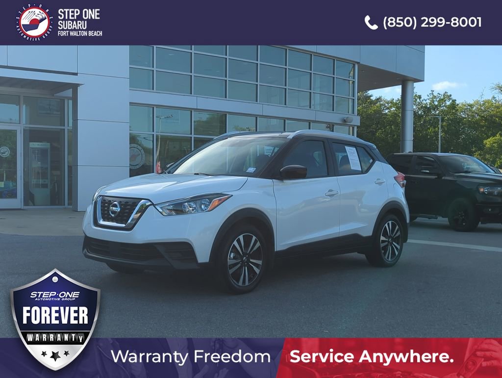 Used 2020 Nissan Kicks SV image 1