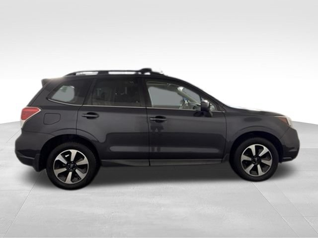 Used 2018 Subaru Forester 2.5i Limited AWD/4WD image 9