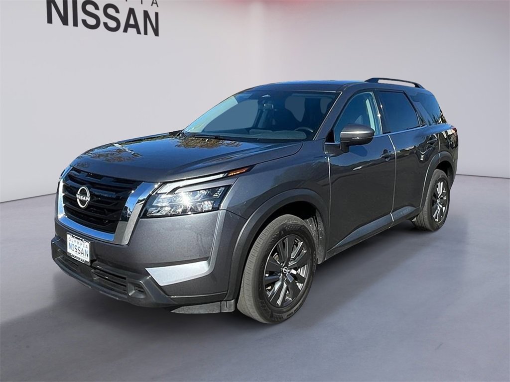 Used 2024 Nissan Pathfinder SV