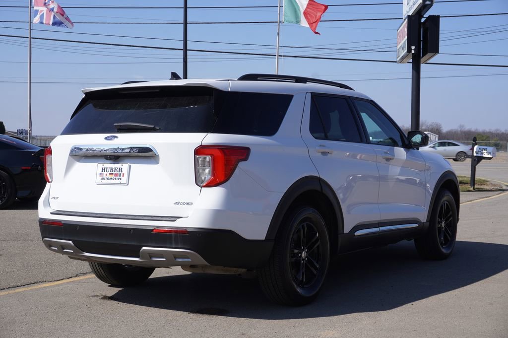 Used 2022 Ford Explorer XLT w/ Equipment Group 202A image 7