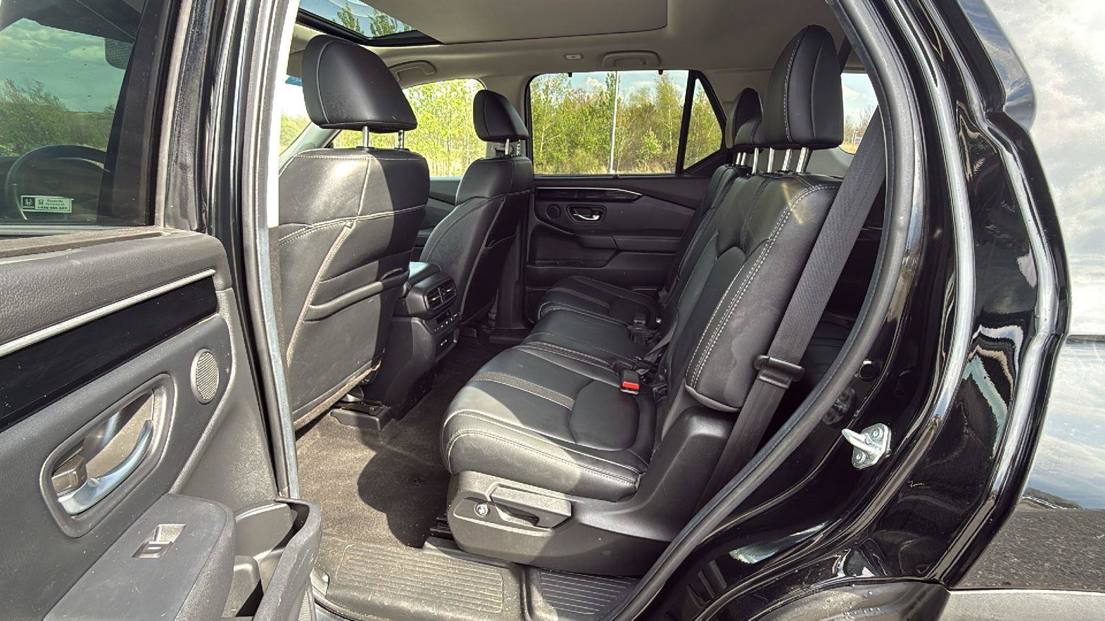 Used 2025 Honda Pilot Touring image 22