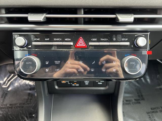 New 2025 Hyundai Tucson Limited image 22