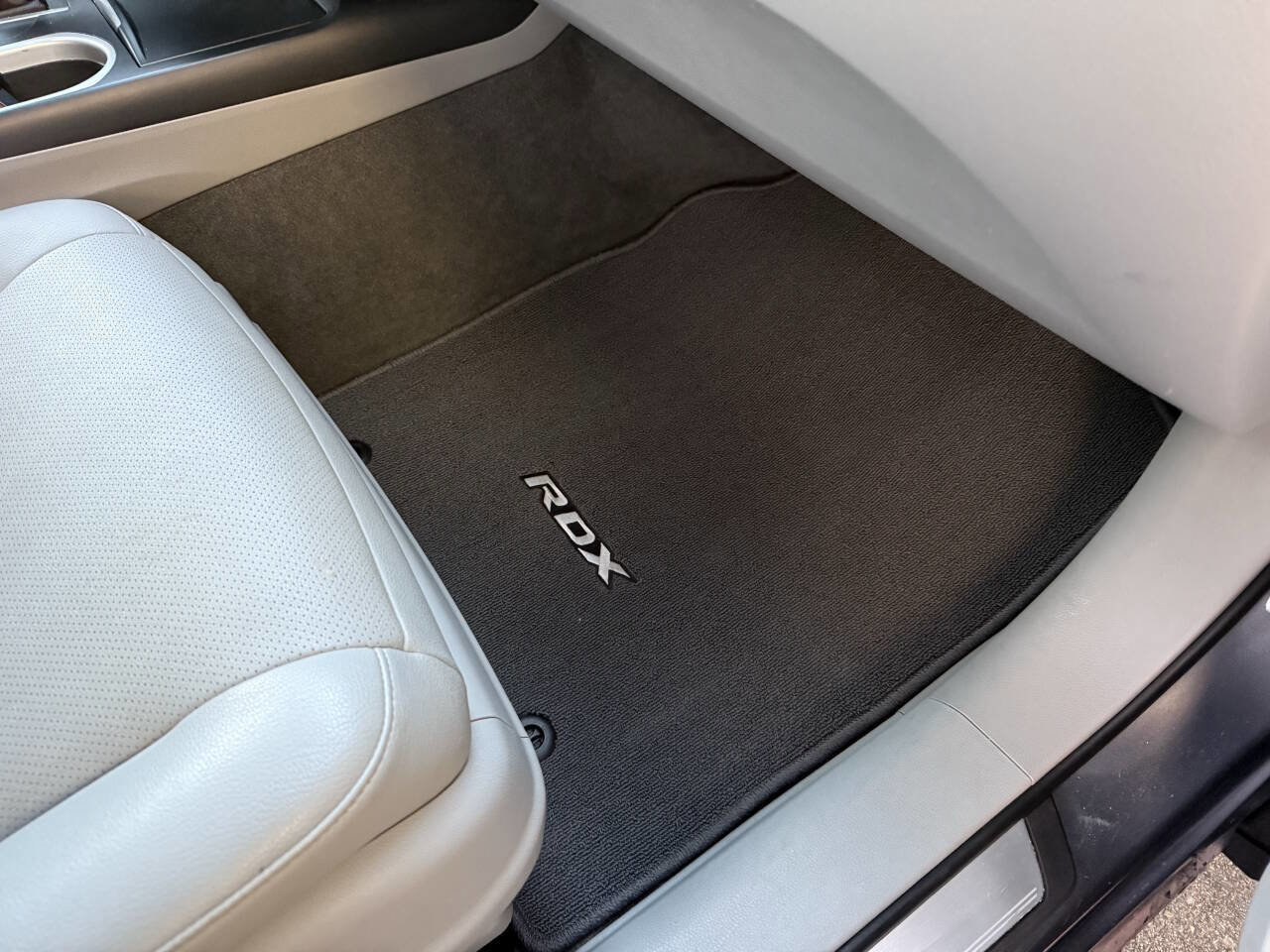 Used 2017 Acura RDX AWD w/ Technology Package image 13