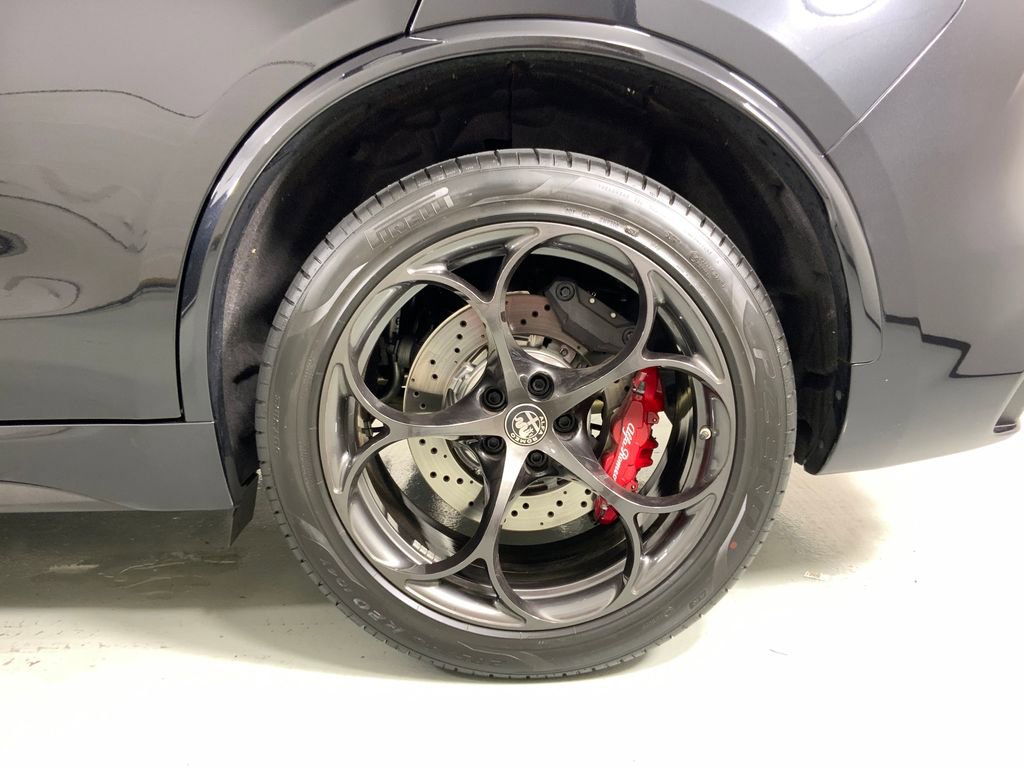 Used 2024 Alfa Romeo Stelvio Quadrifoglio w/ Active Assist Plus Package AWD/4WD image 12