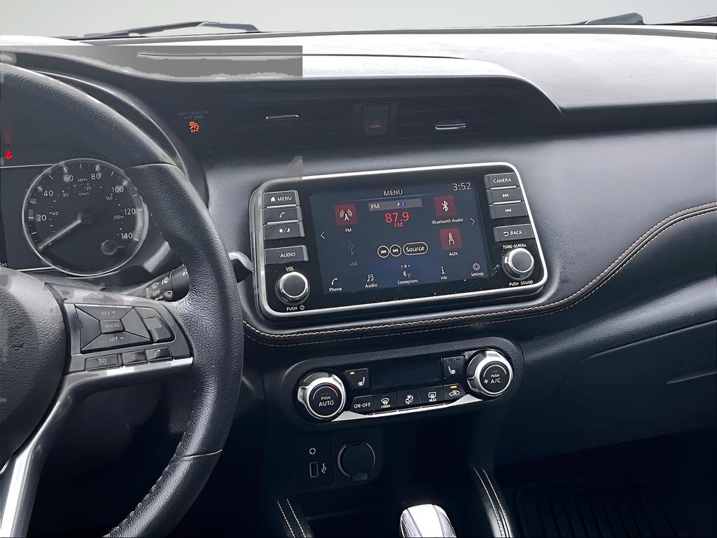 Used 2019 Nissan Kicks SR w/ SR Premium Package image 15