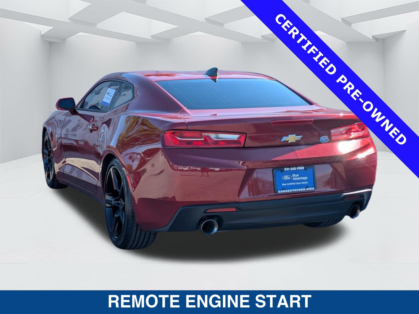 Used 2018 Chevrolet Camaro LT RWD image 6
