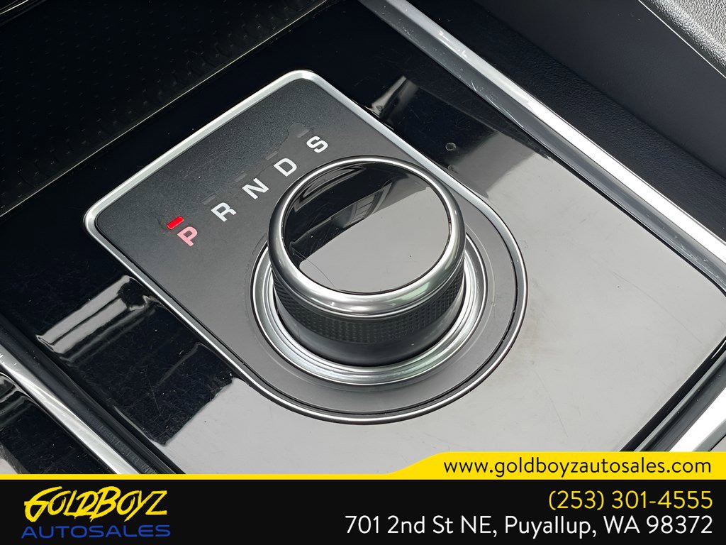 Used 2018 Jaguar F-PACE Premium image 35