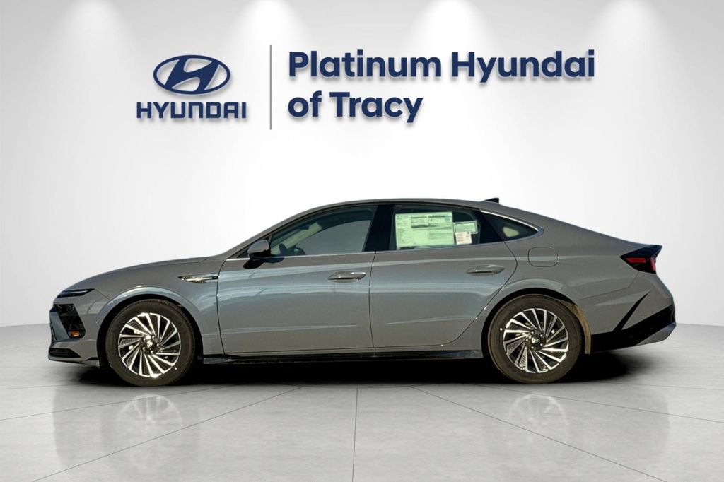 New 2026 Hyundai Sonata Limited FWD image 7