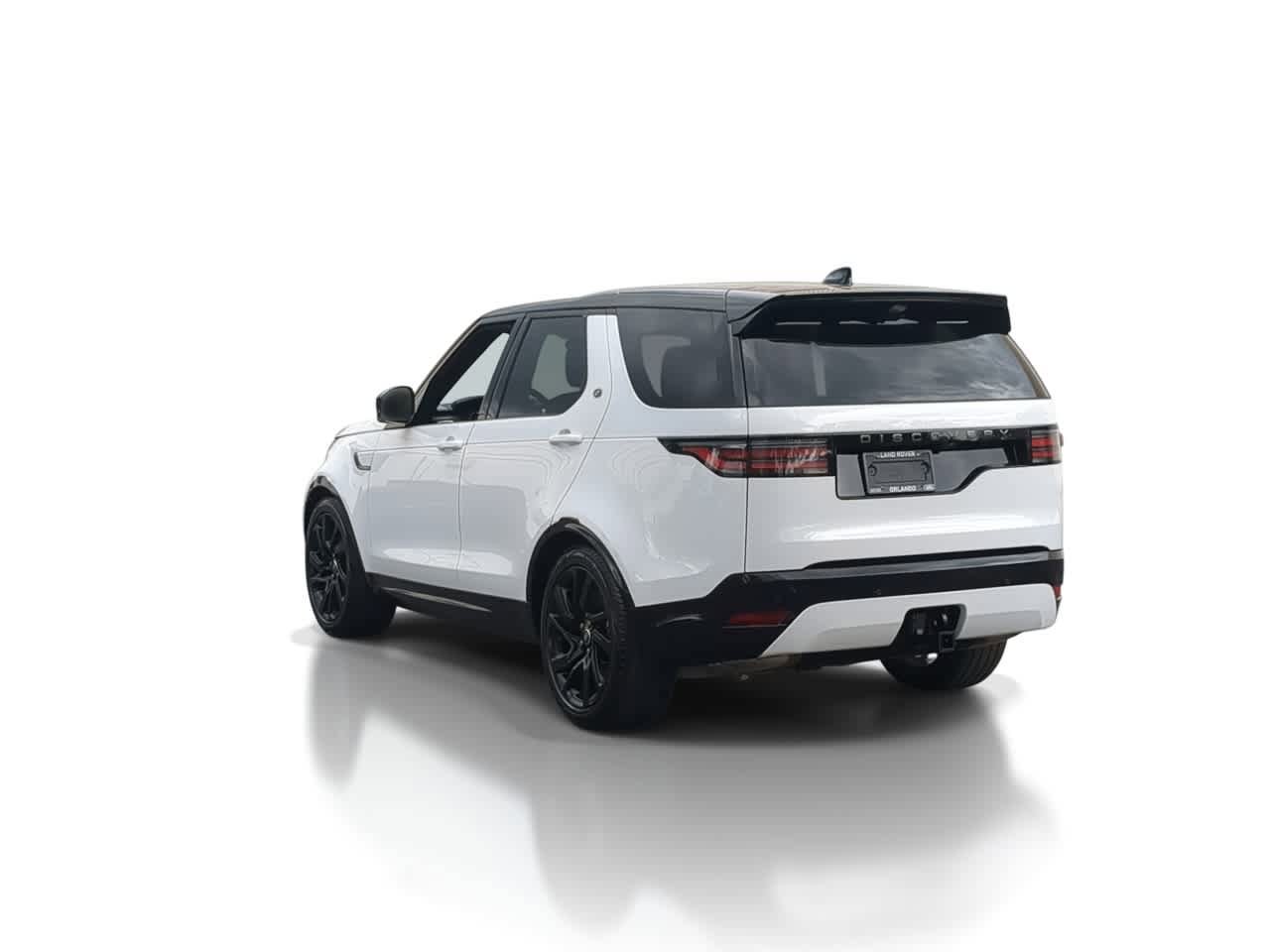 Used 2025 Land Rover Discovery Dynamic SE image 6