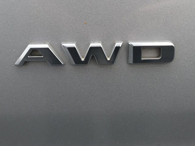 Used 2022 Cadillac XT4 Premium Luxury w/ Safety Alert Package image 11