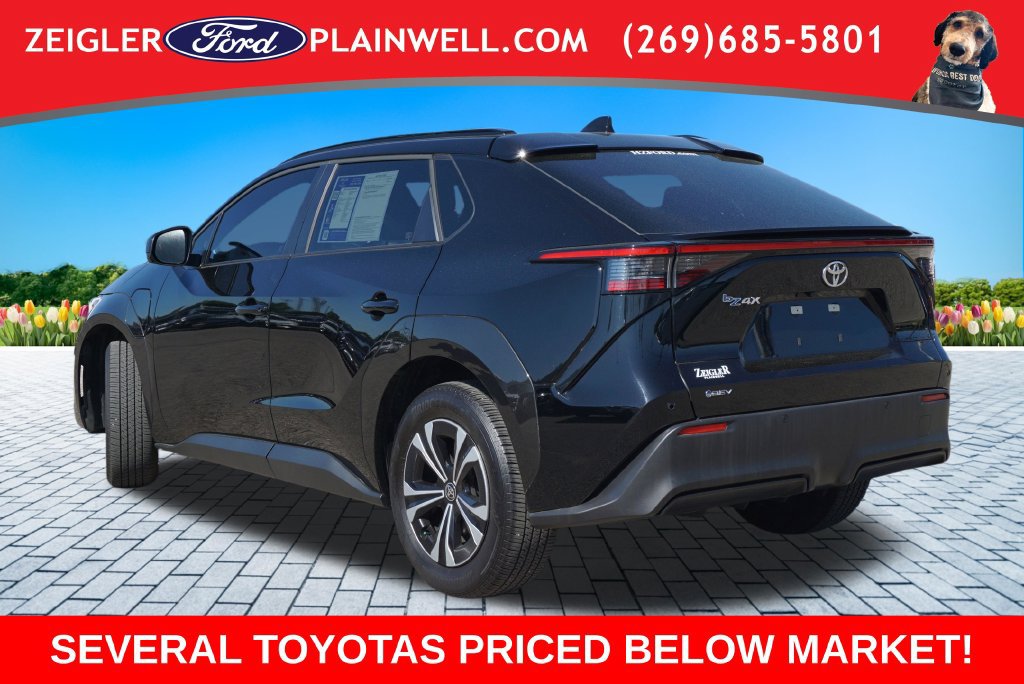 Used 2024 Toyota bZ4X FWD image 3