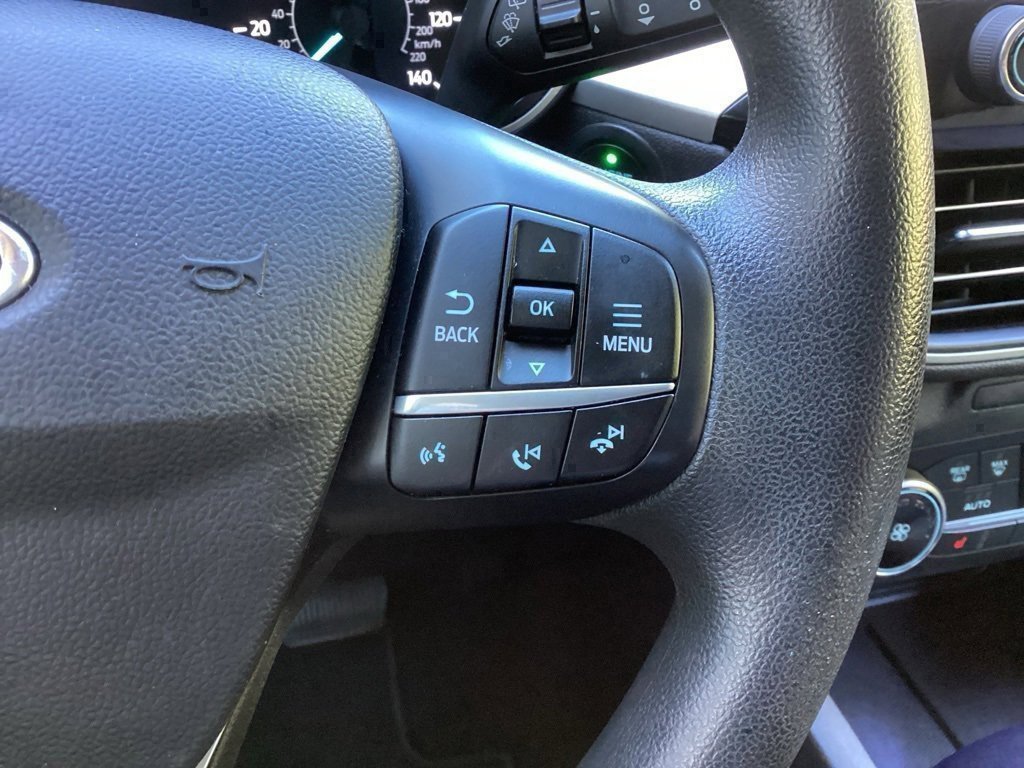 Used 2020 Ford Escape SE image 43