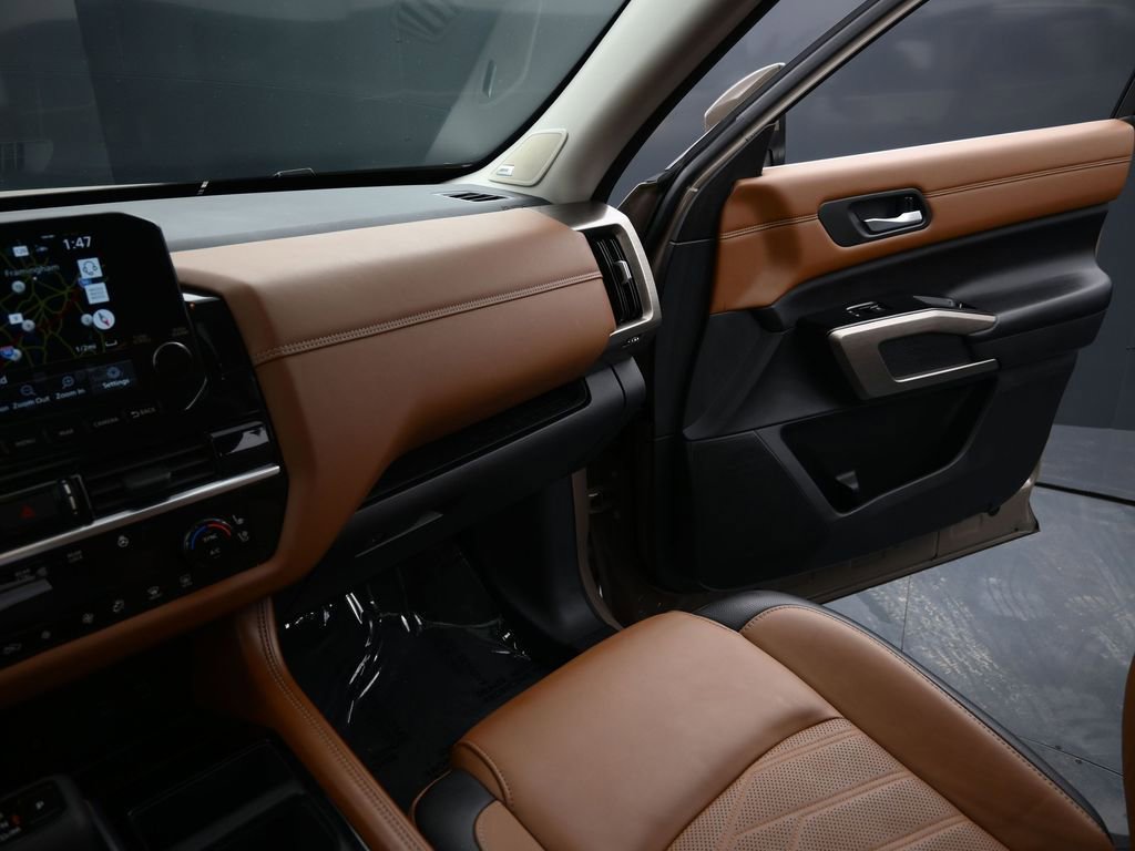 Used 2024 Nissan Pathfinder Platinum w/ Cargo Package image 22