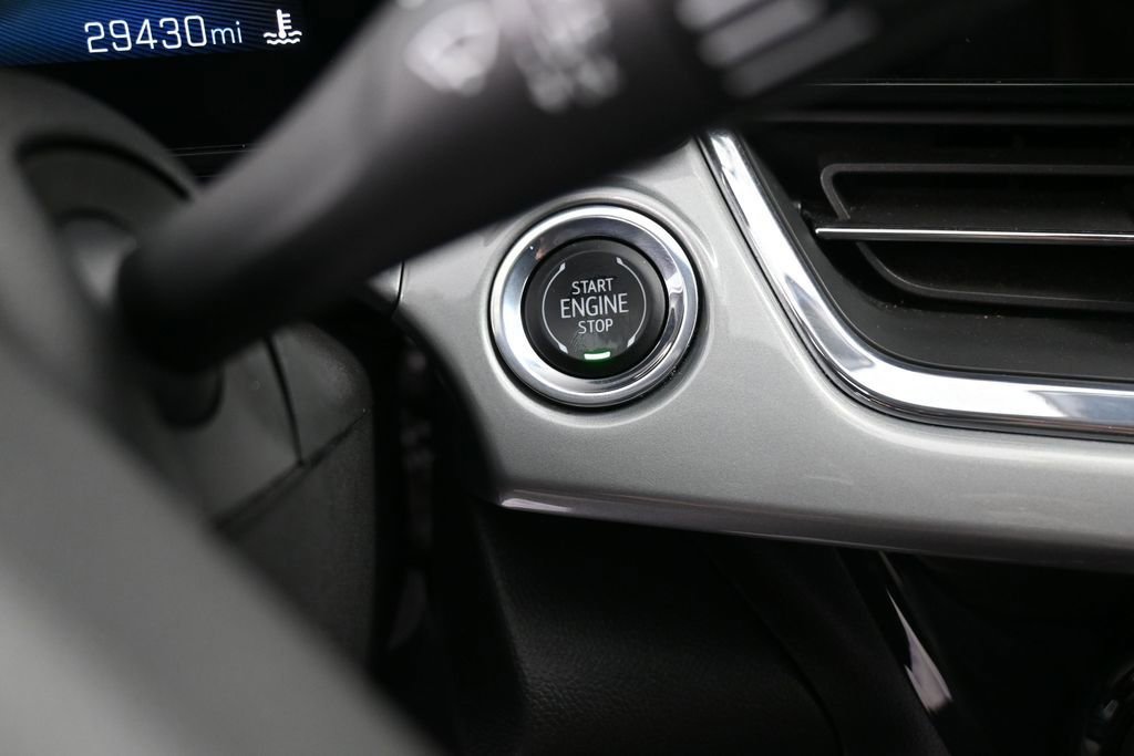 Used 2025 Chevrolet Trax LT FWD image 41