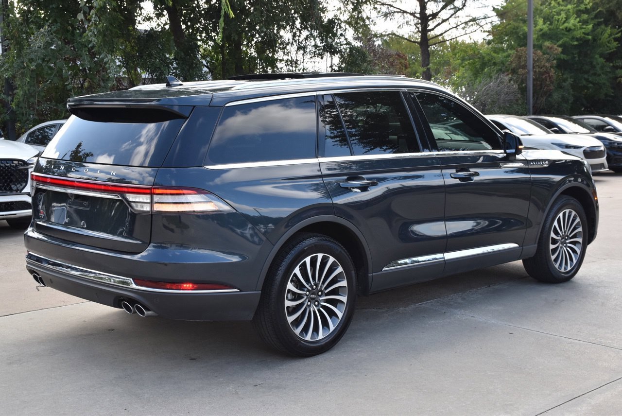 Certified 2024 Lincoln Aviator Reserve AWD/4WD image 7