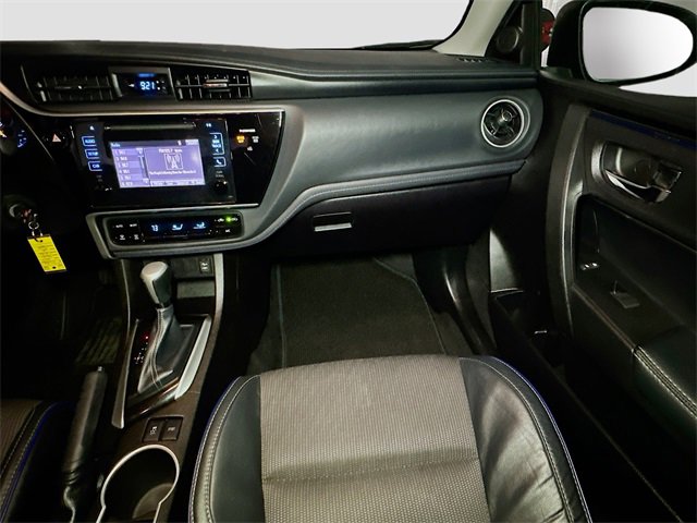 Used 2017 Toyota Corolla SE image 23
