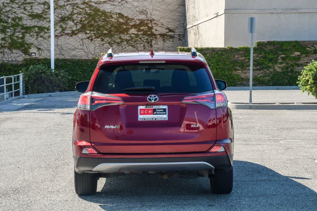 Used 2018 Toyota RAV4 XLE FWD image 8