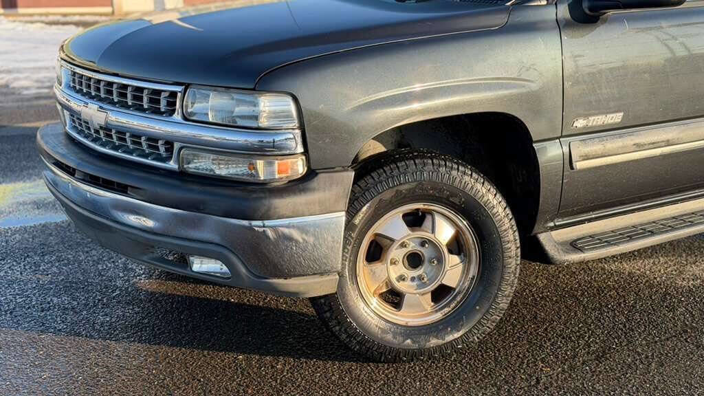 Used 2003 Chevrolet Tahoe LS image 3