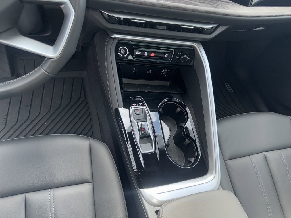 Certified 2025 Audi Q5 2.0T Premium Plus w/ Premium Plus image 26