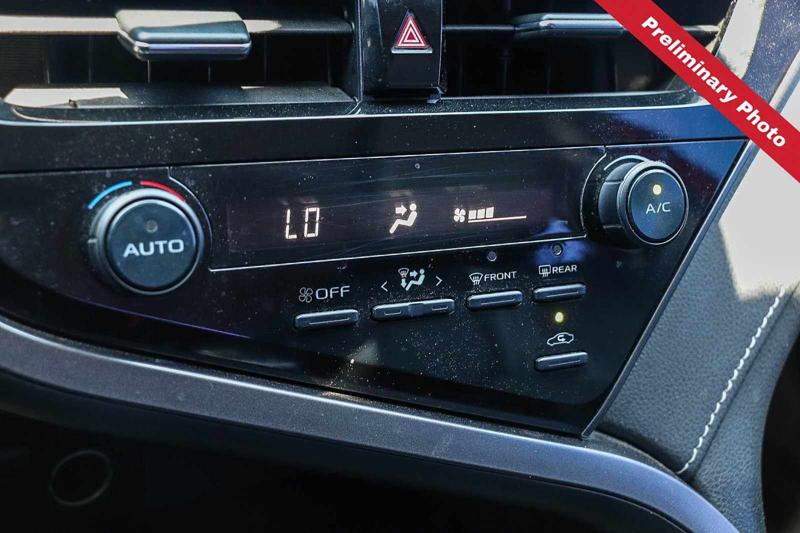 Used 2021 Toyota Camry SE FWD image 18