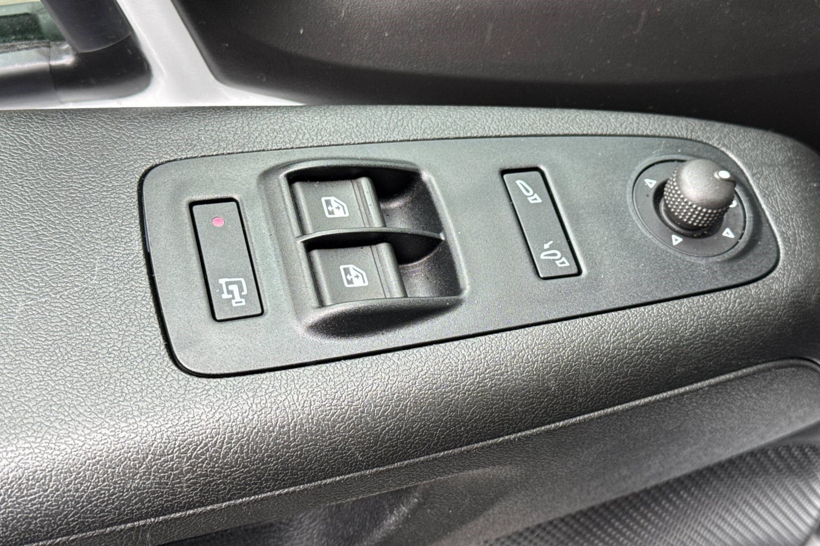 Used 2025 RAM ProMaster 2500 w/ Convenience Group FWD image 13