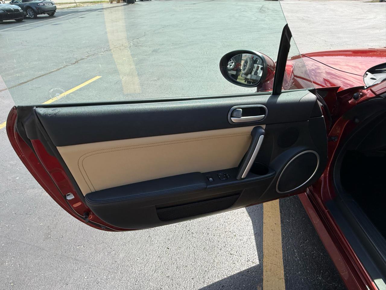 Used 2009 MAZDA MX-5 Miata Grand Touring w/ Premium Pkg RWD image 11