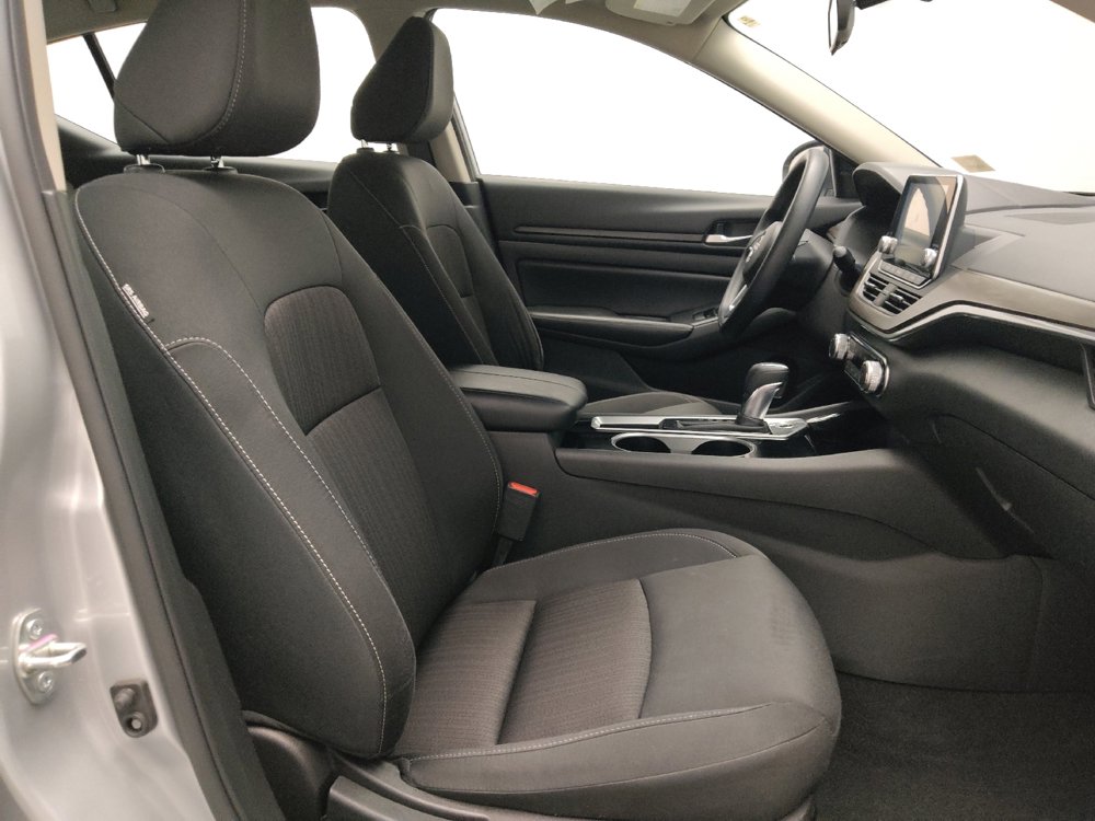 Used 2024 Nissan Altima 2.5 SV image 21