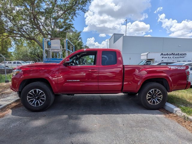 Used 2022 Toyota Tacoma TRD Sport w/ TRD Premium Sport Package AWD/4WD video 3