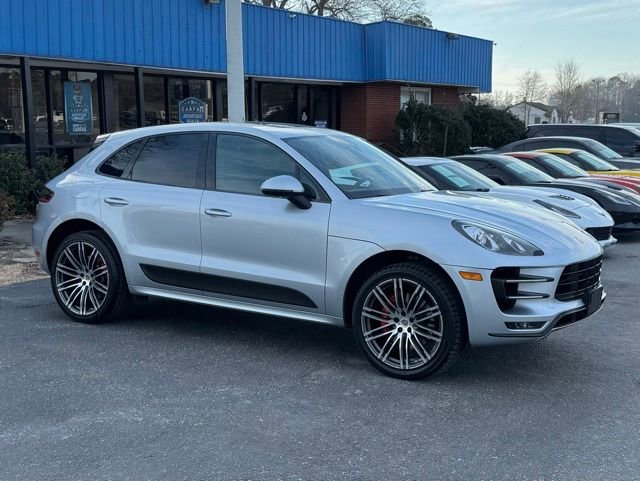 Used 2015 Porsche Macan Turbo image 8