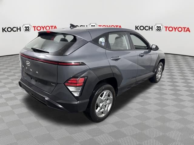 Used 2025 Hyundai Kona SE image 8