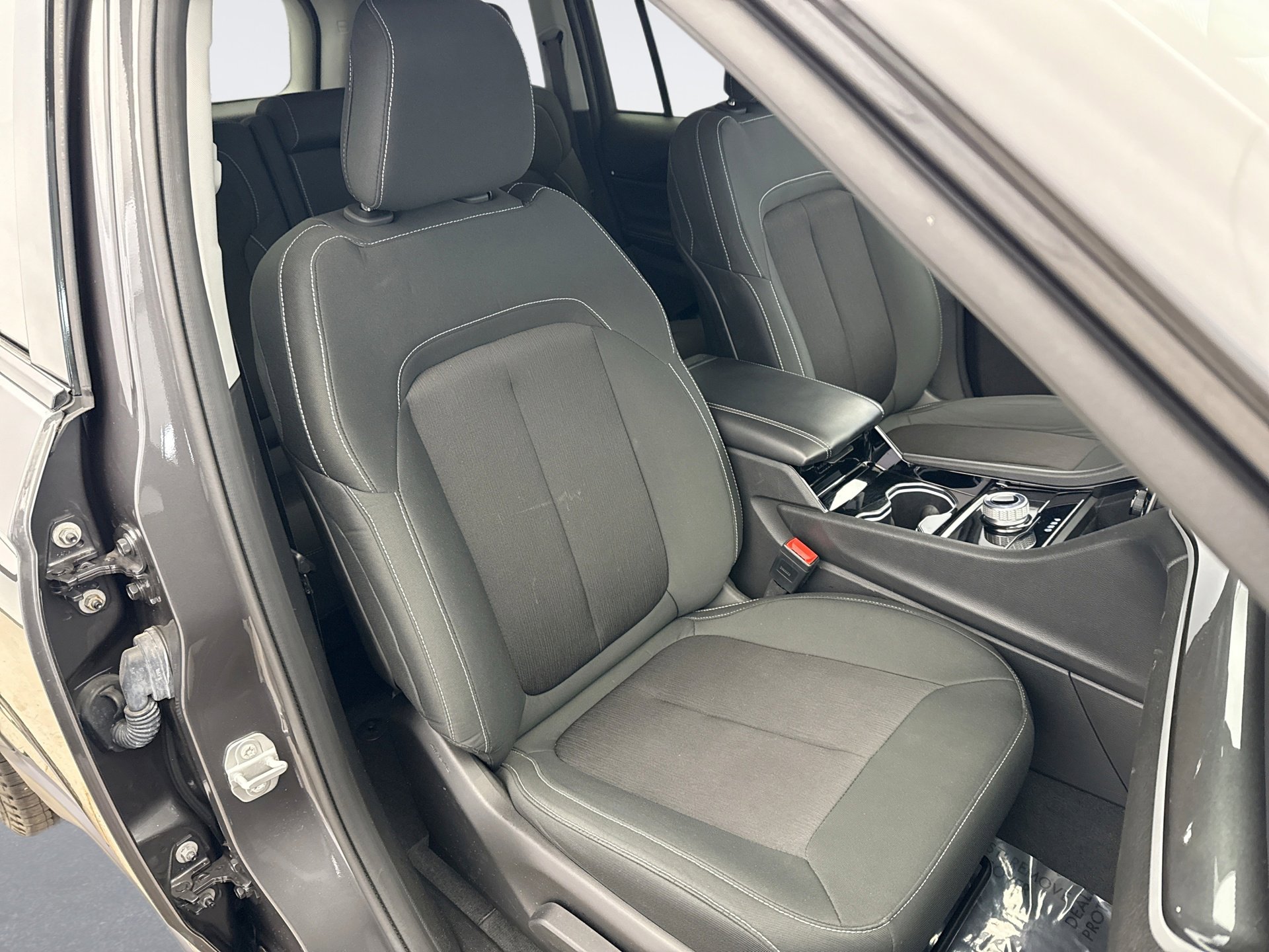 Used 2023 Jeep Grand Cherokee Laredo image 17